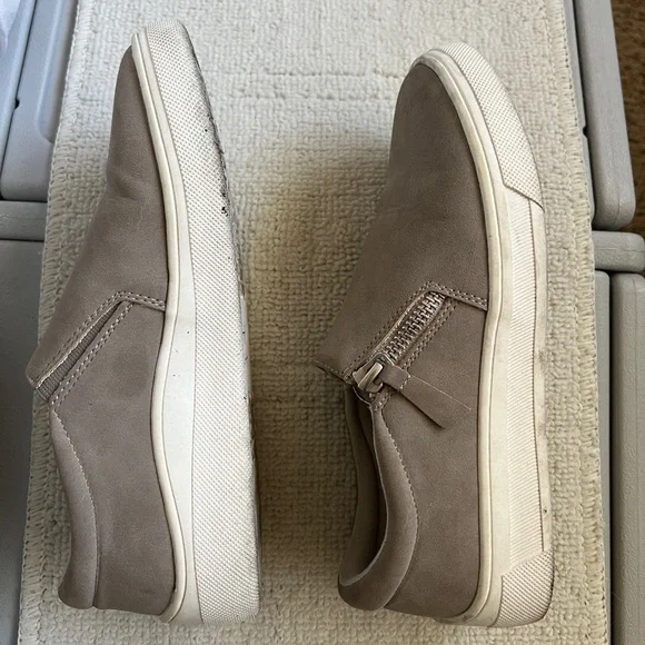 DONATED Kensie Soren Women's Fashion Low Top Sneaker - Picture 5 of 8